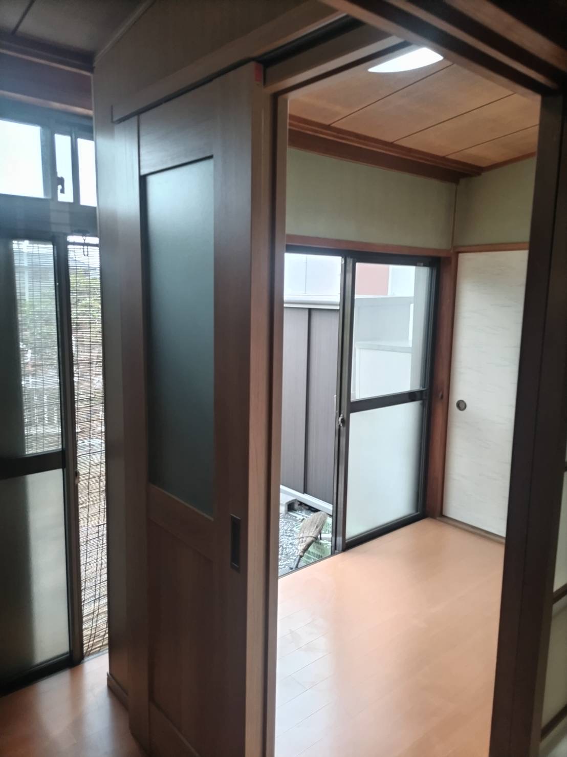 高槻市 W邸|縁側間仕切り工事 施工後 3